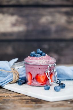 blåbärsglass på blåbärssoppa