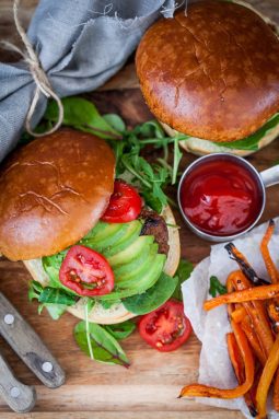 hamburgare med sötpotatis