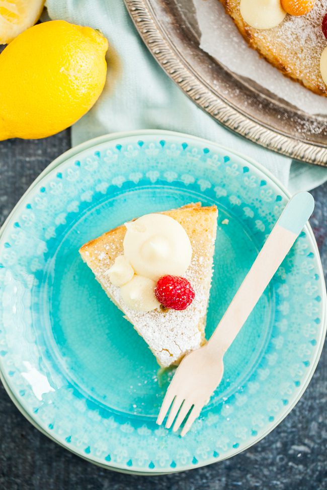 citronkladdkaka med vit chokladganache