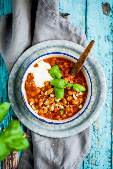 vegetarisk marockansk gryta med kikärtor