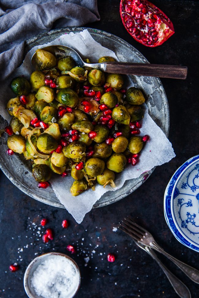 ugnsrostad brysselkål lök granatäpple