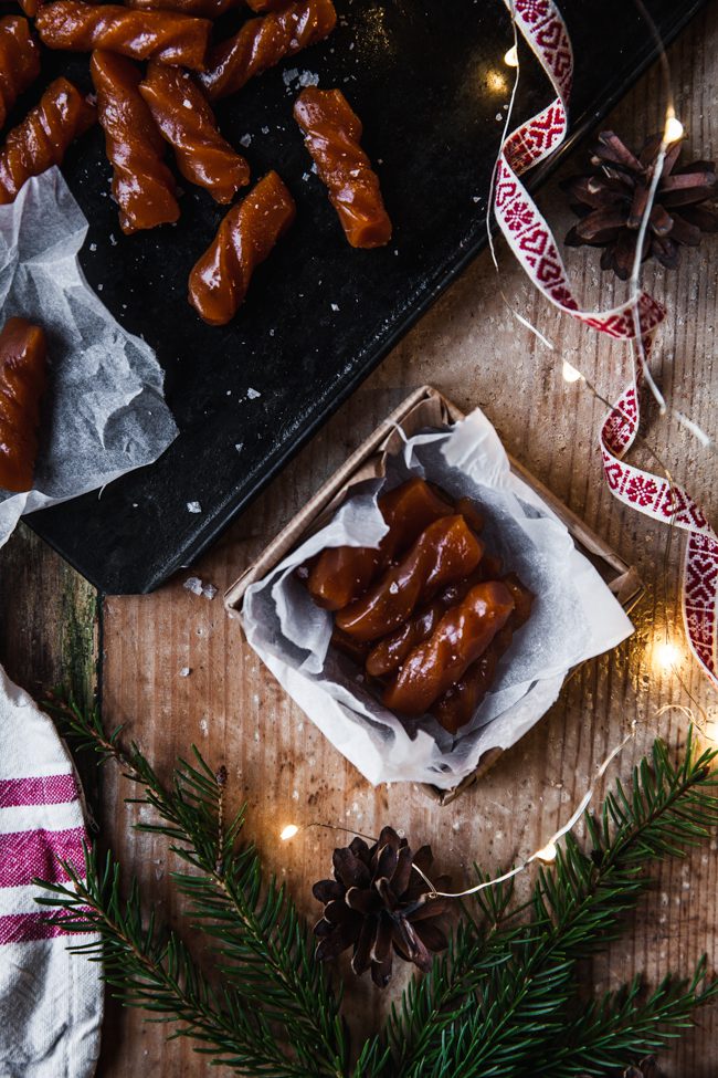 julgodis, saffran, kola