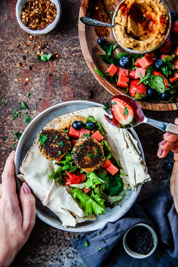 kockens kryddor, blomkål, hummus