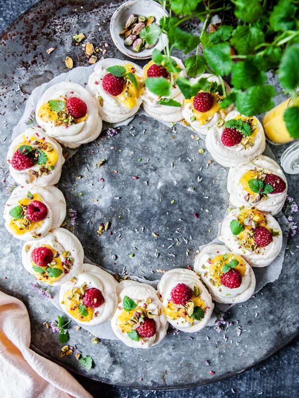pavlova, pavlovakrans, fågelbon