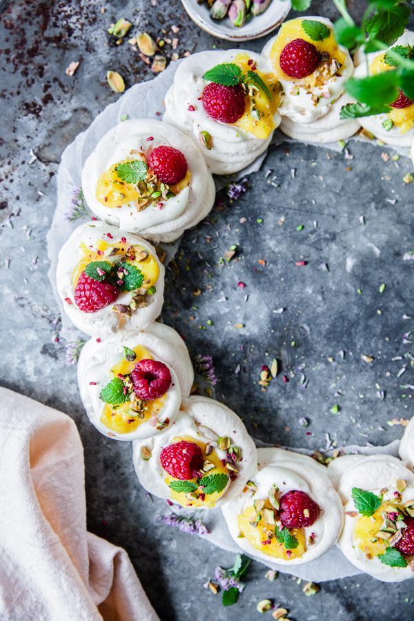pavlova, pavlovakrans, fågelbon