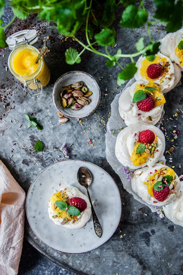 pavlova, pavlovakrans, fågelbon