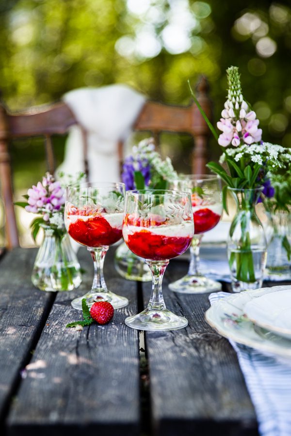 Flädermarinerade jordgubbar