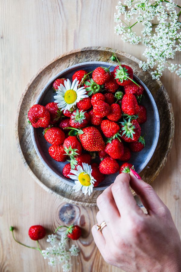 midsommartarta, tårta, daimtårta, 