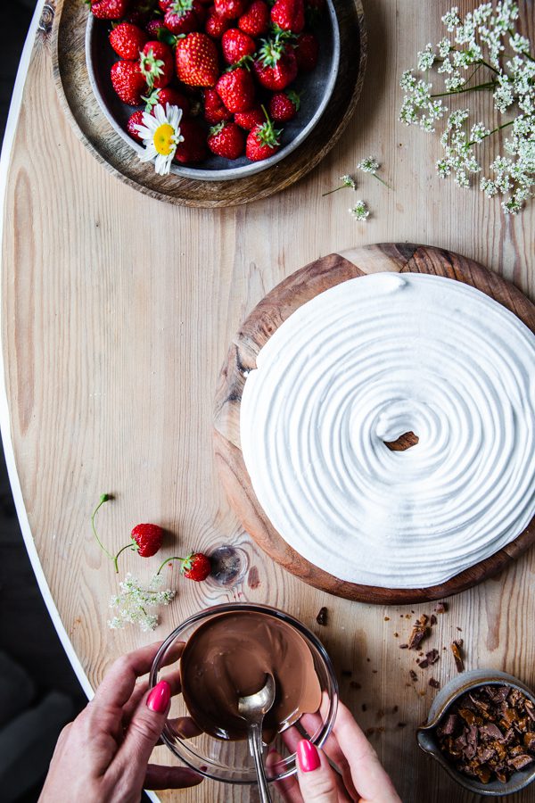 midsommartarta, tårta, daimtårta, 