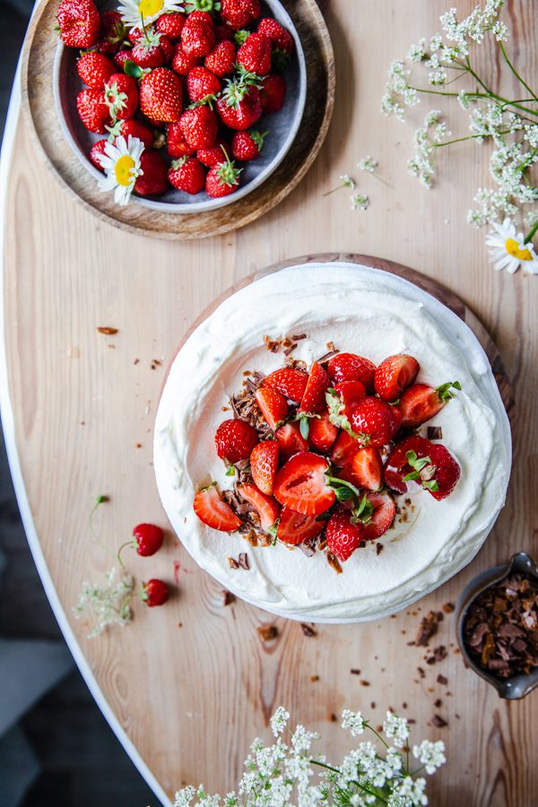 midsommartarta, tårta, daimtårta, 