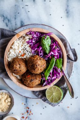 färsbiffar, vegofärsbiffar, asiatiska kottbullar