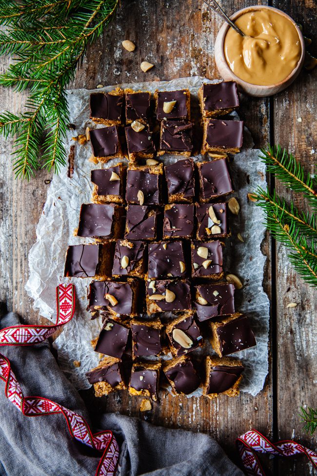 snickersrutor, snickersbitar, jordnötsbitar, jordnötsrutor