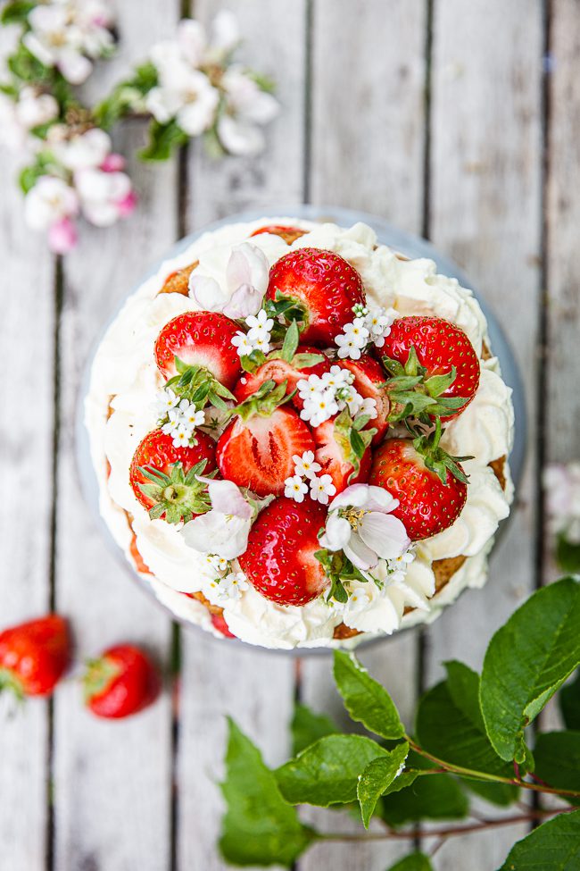 sommartårta, midsommartarta, tårta