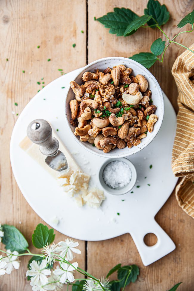 snacks, kräftskiva, nötter, smaksatta nötter