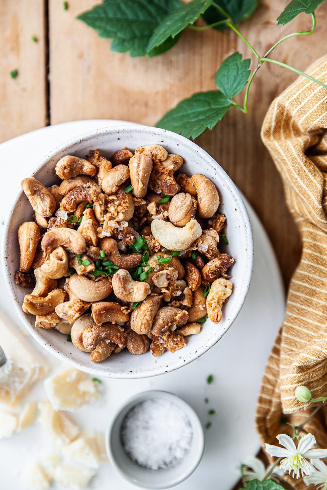 snacks, kräftskiva, nötter, smaksatta nötter
