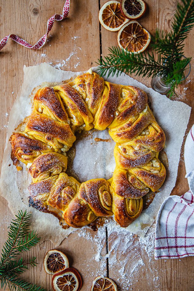 saffransbröd, vetekrans, saffranskrans