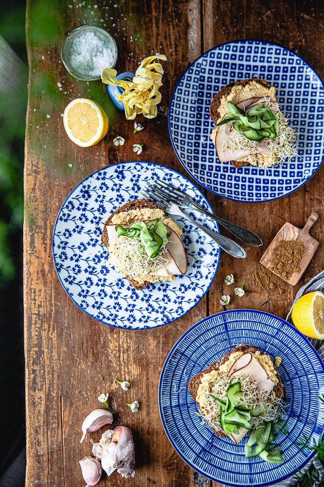 smörgås, extrarökt kyckling, Lönneberga, hummus gula ärtor