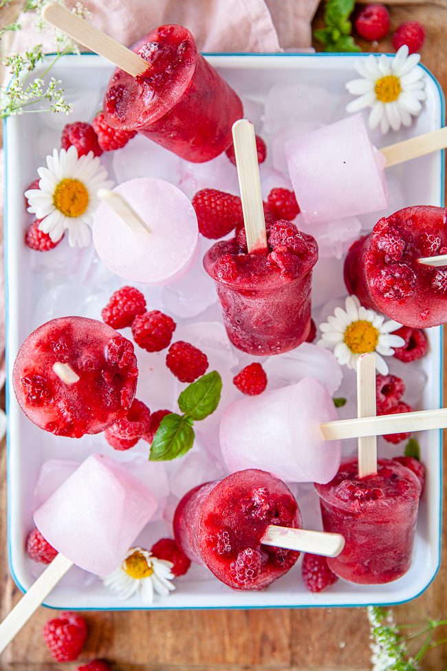 Isglass, saft, vätskeersättning