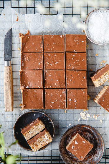 Nougatrutor, havrerutor, nougat, baka i långpanna