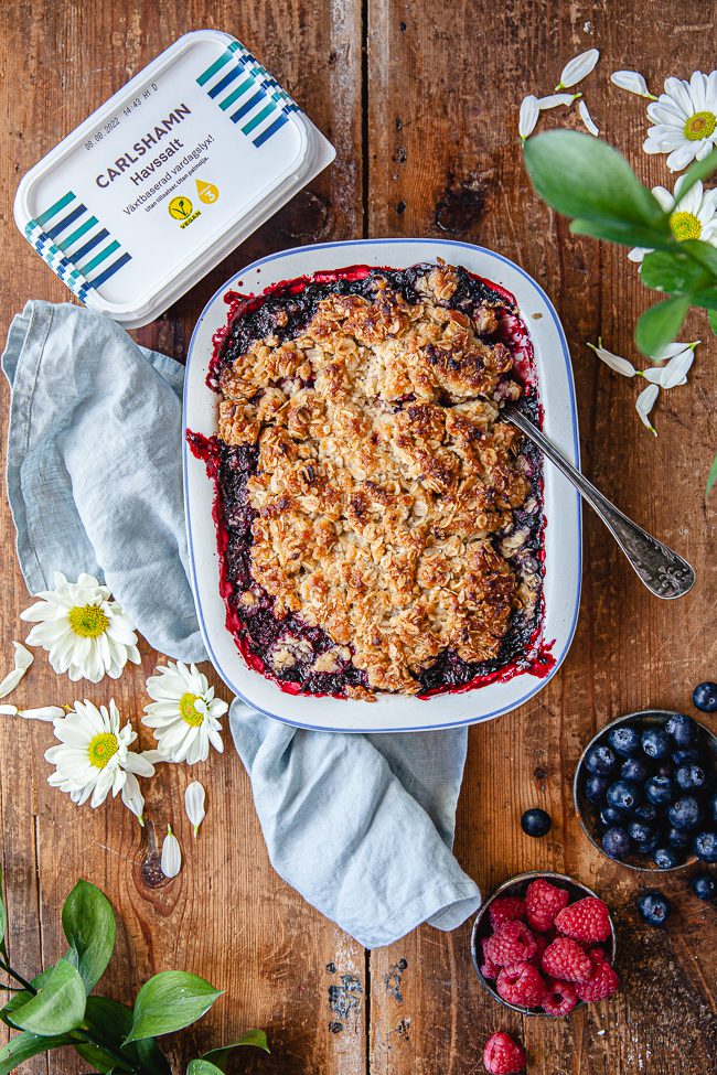 Knäckig bärpaj, vegansk paj, mjölkfri paj, smulpaj