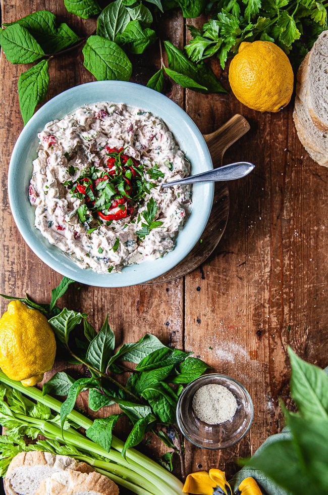 krämig kycklingröra, baguette, bakad potatis