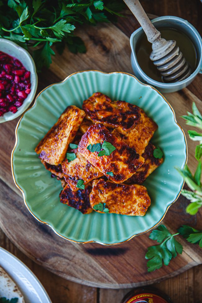 stekt halloumi med honung och chil